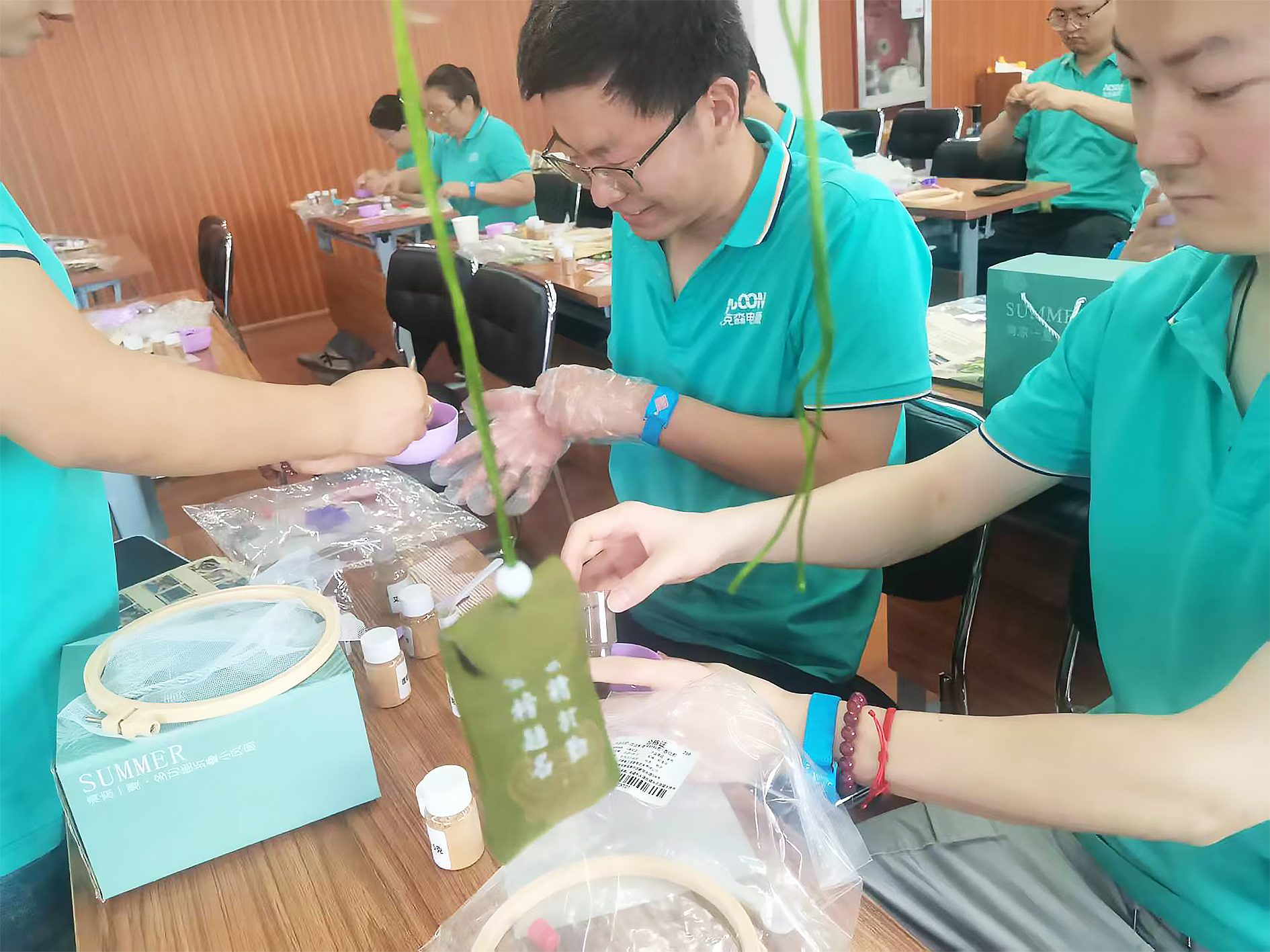 艾香传情——埃克森电源端午非遗手作活动